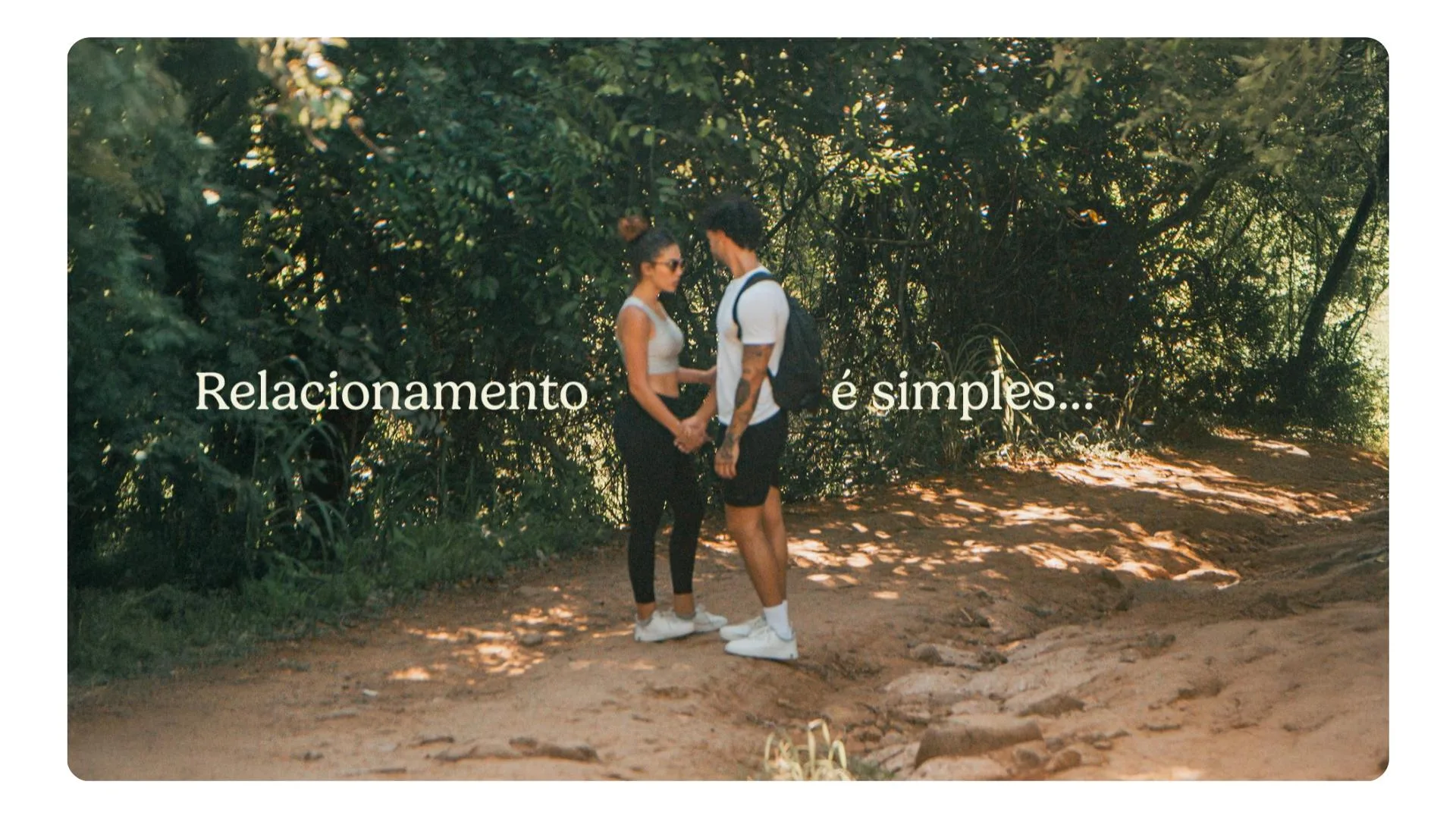 Aplicação da identidade visual da marca O Ponto de Vista